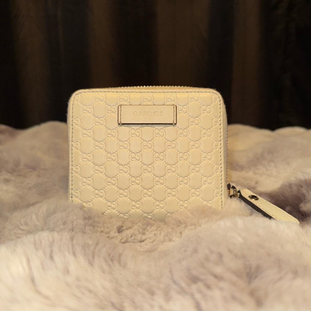 Gucci Cream Leather Wallet